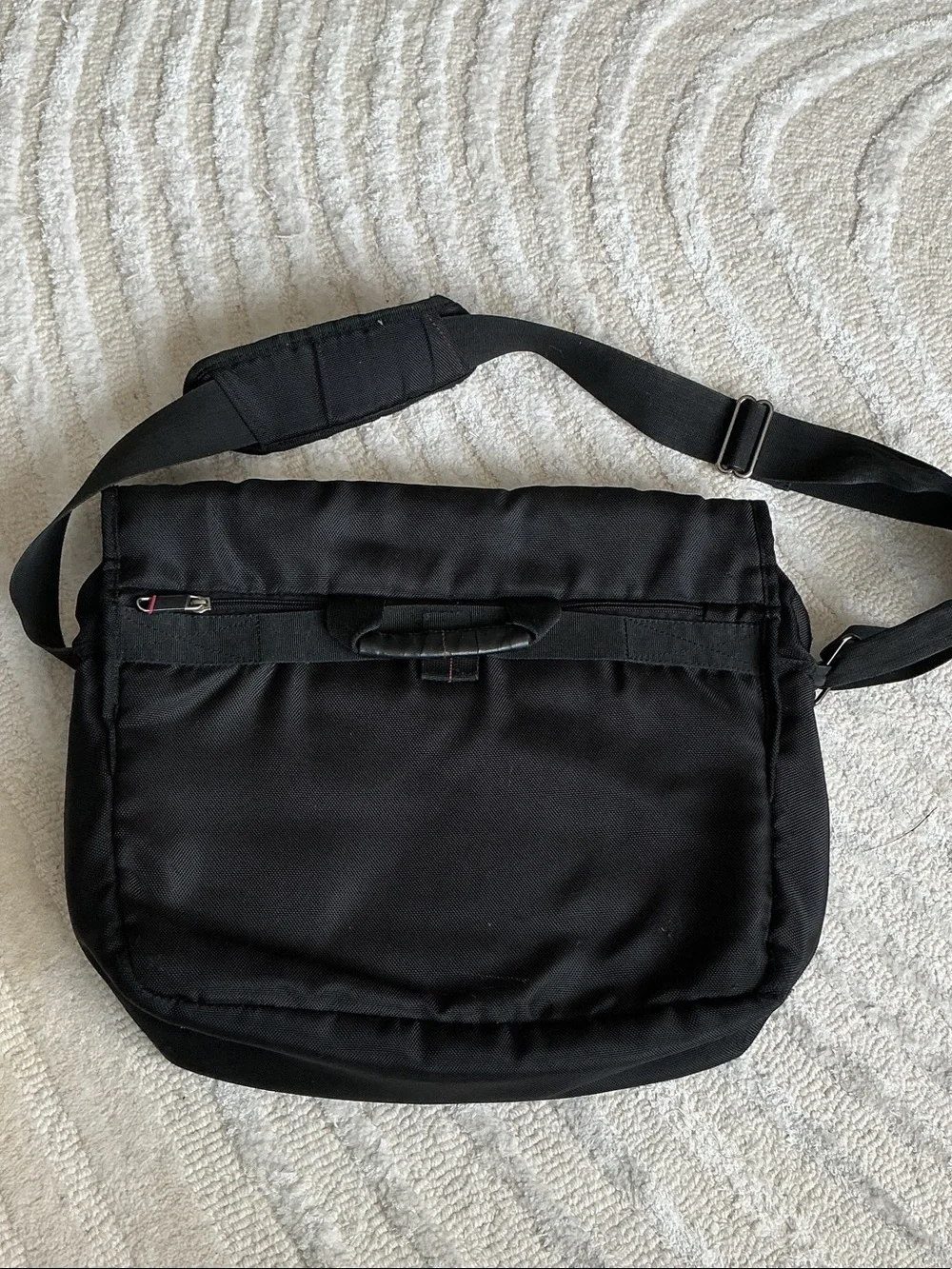 Samsonite Black Nylon Messenger Bag for Men